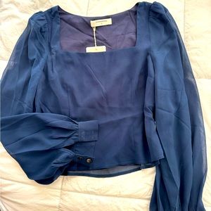 Navy blue brand new commense blouse with puffed sleeves